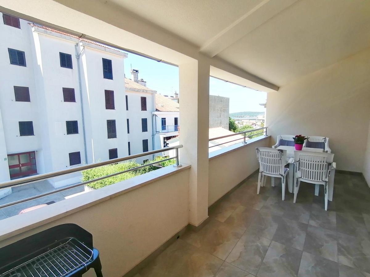 Holiday Apartment Dunja Pula Exterior foto