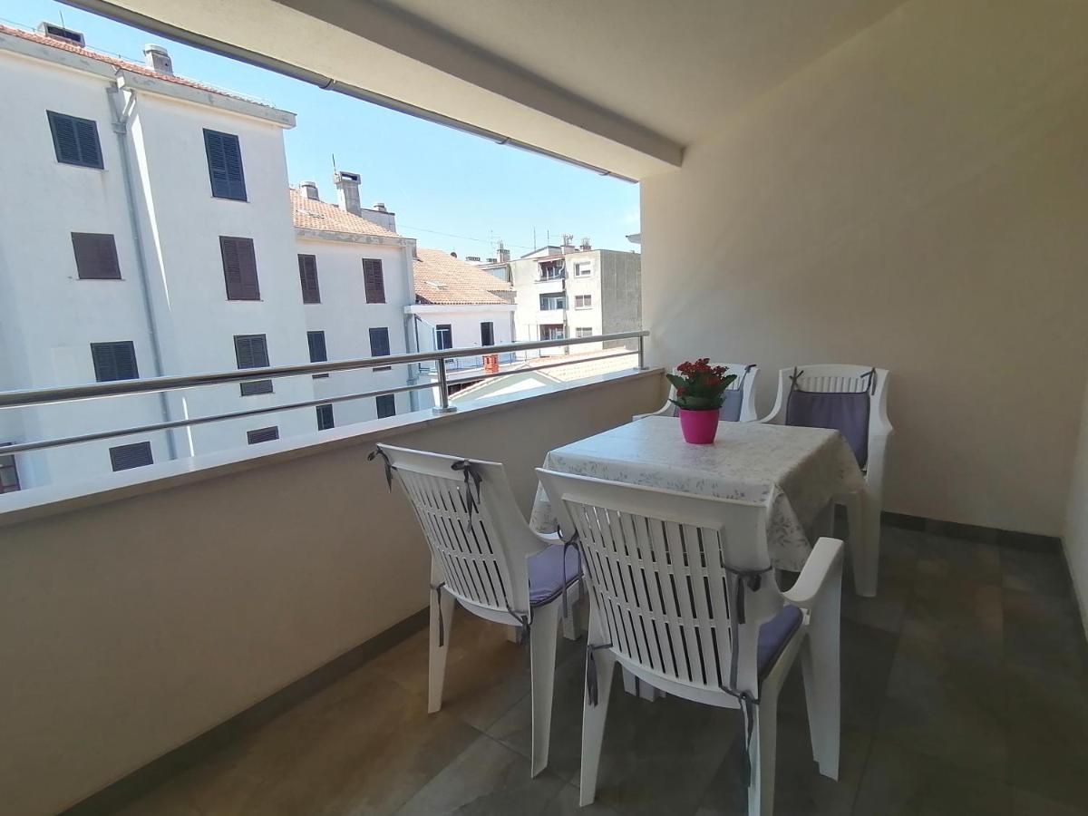 Holiday Apartment Dunja Pula Exterior foto