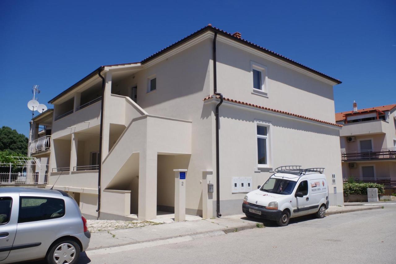 Holiday Apartment Dunja Pula Exterior foto